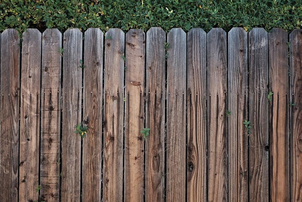 Your Ultimate Guide to Installing a Fence: Tips, Tricks, and Step-by-Step Instructions